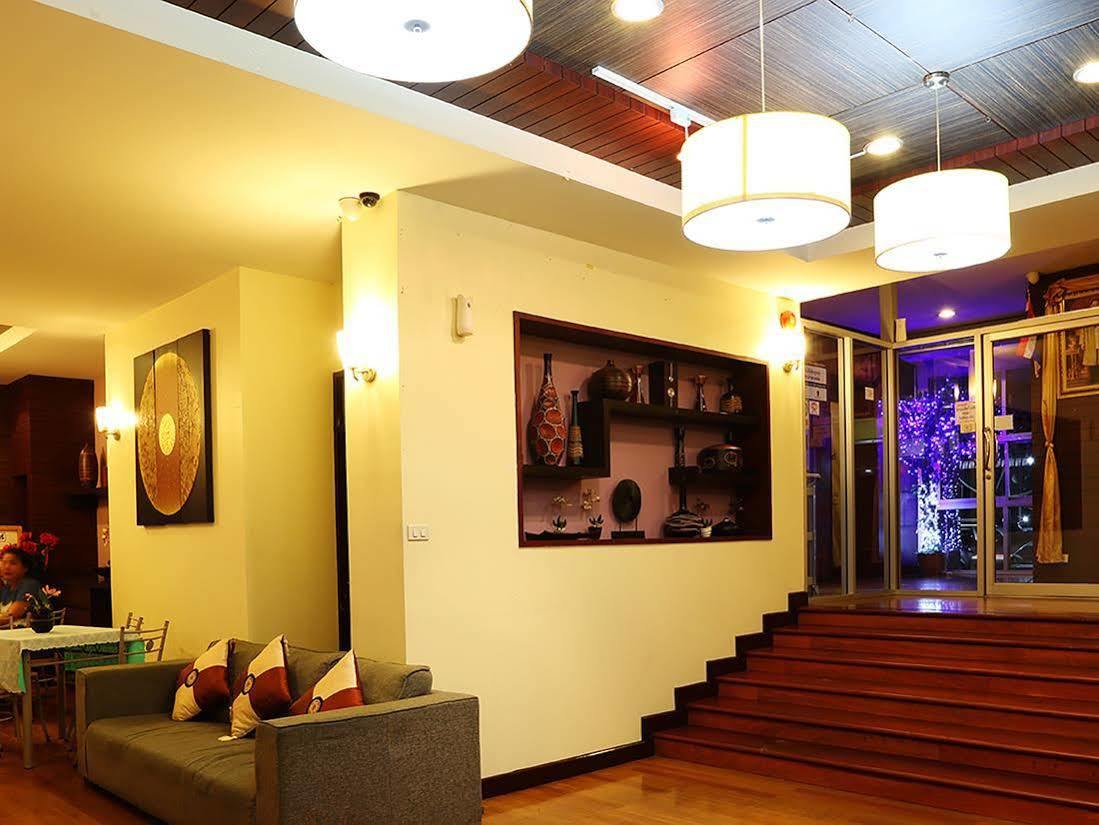 Happyland Mansion Hotel Bangkok Ngoại thất bức ảnh
