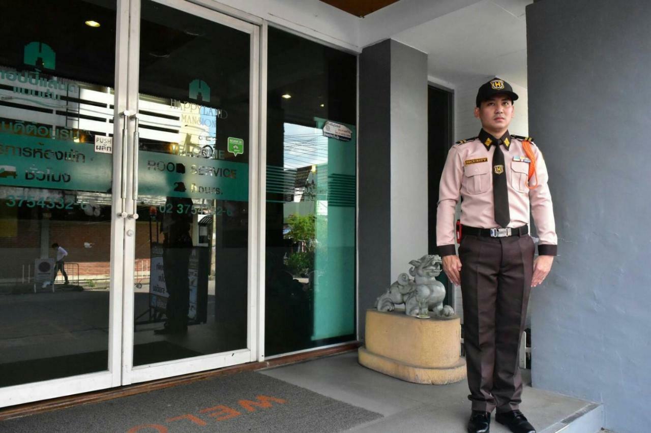 Happyland Mansion Hotel Bangkok Ngoại thất bức ảnh